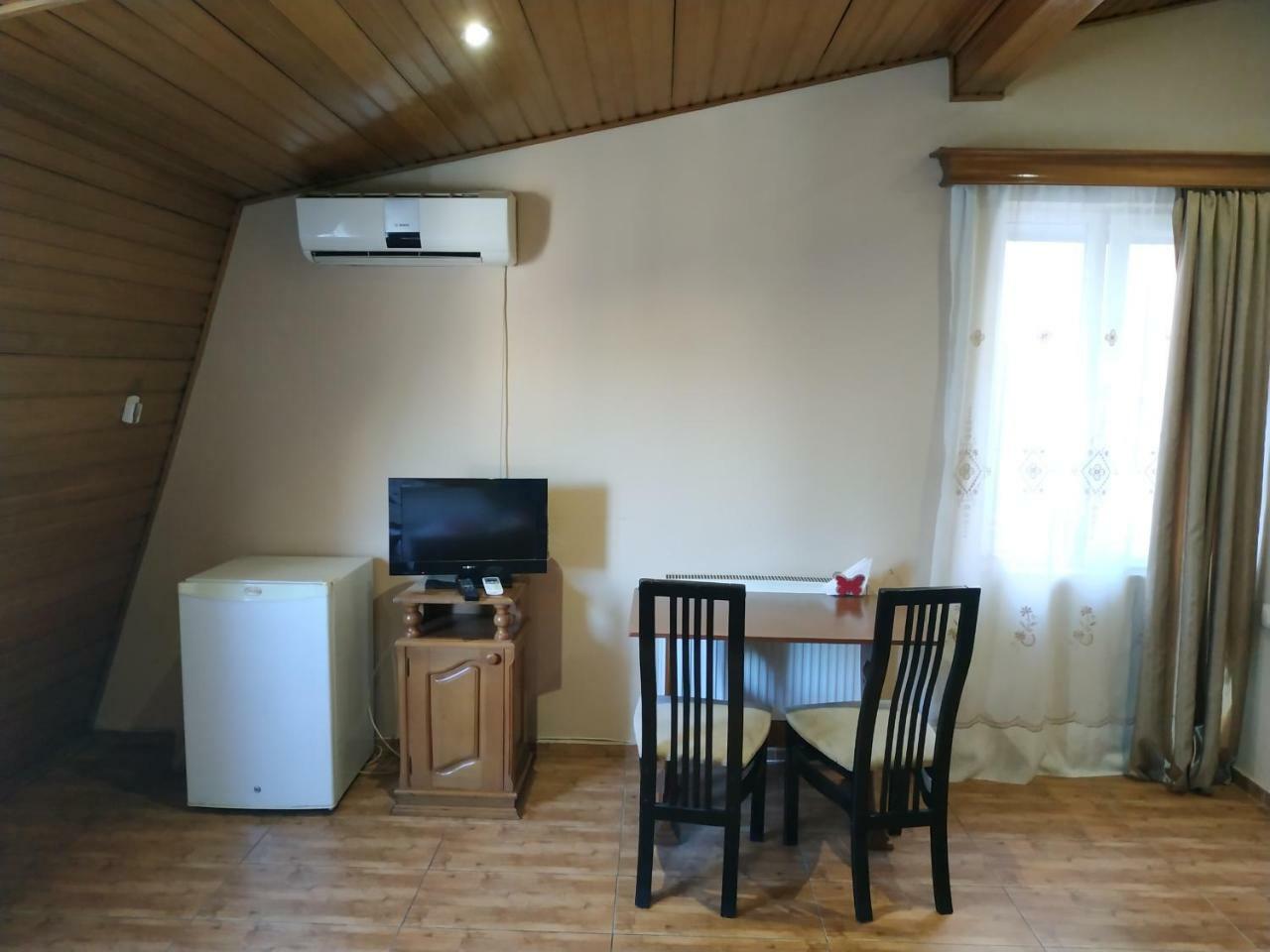 Hotel Ni&La Batumi Rum bild